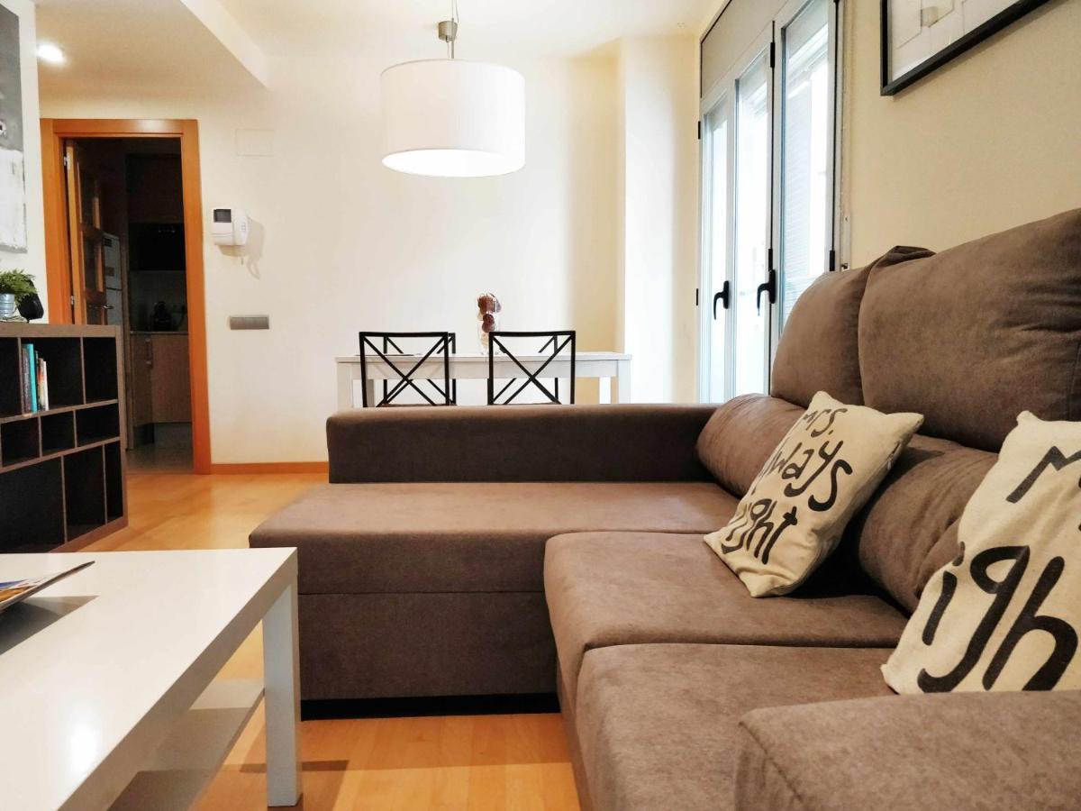 Mazi Apartments Downtown Матаро Экстерьер фото