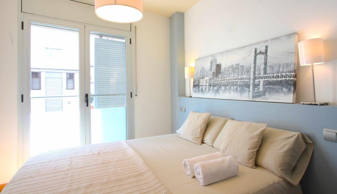 Mazi Apartments Downtown Матаро Экстерьер фото