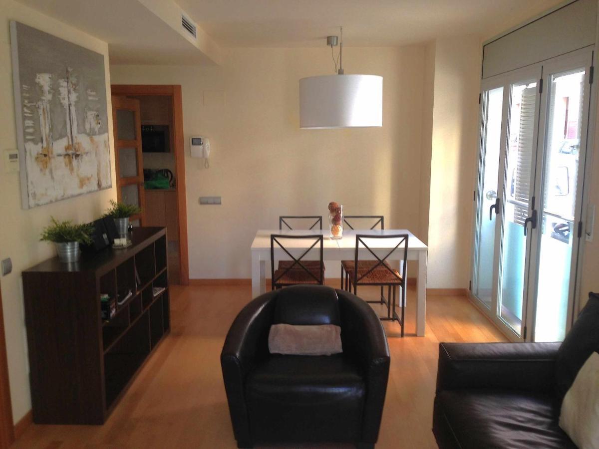 Mazi Apartments Downtown Матаро Экстерьер фото