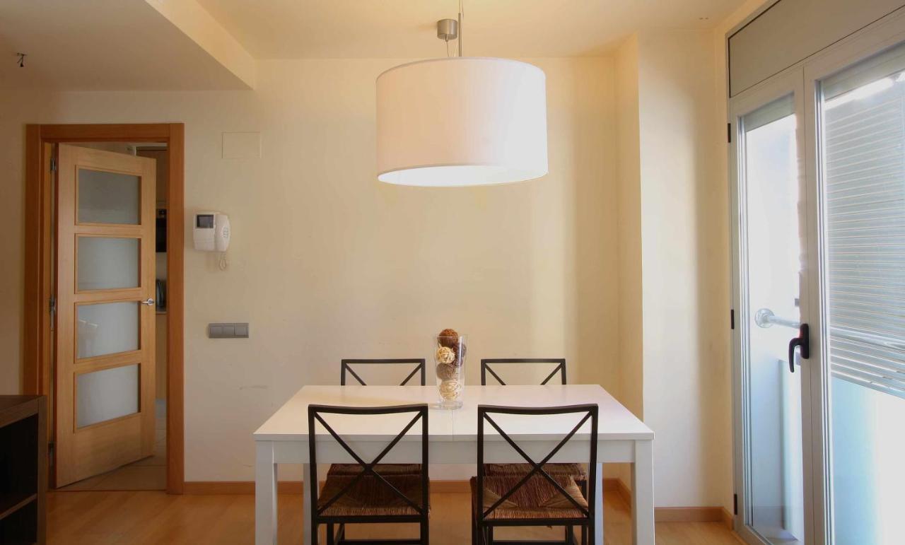 Mazi Apartments Downtown Матаро Экстерьер фото